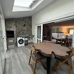 Vivenda Espacosa Com Jardim E Churrasqueira Tatil Evi Alcabideche