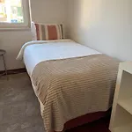 Feriehus Vivenda Espacosa Com Jardim E Churrasqueira Alcabideche