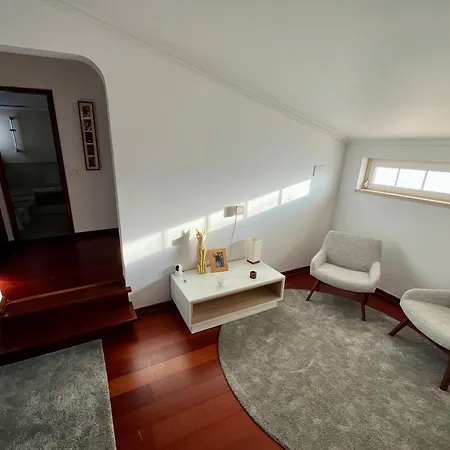Vivenda Espacosa Com Jardim E Churrasqueira Feriehus *