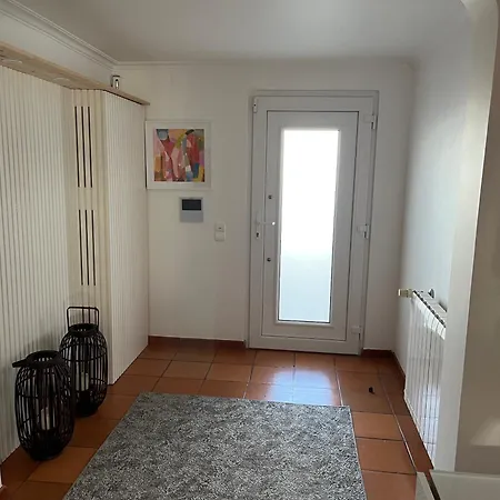 Vivenda Espacosa Com Jardim E Churrasqueira Feriehus *